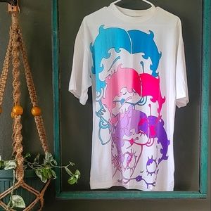 Graffiti styled Betty Boop Graphic T